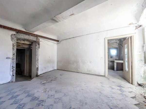 appartamento in vendita a Sarzana