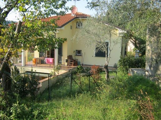 casa indipendente in vendita a Sarzana in zona San Lazzaro