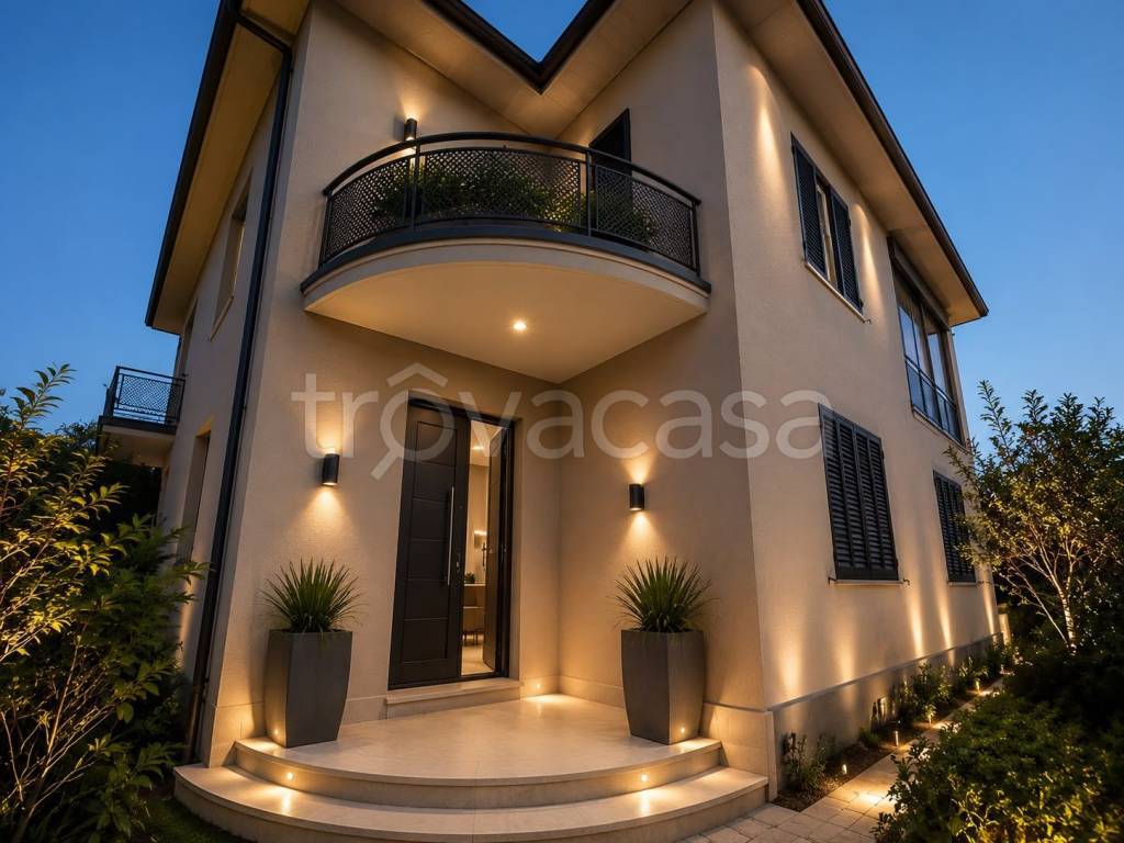 casa indipendente in vendita a Sarzana