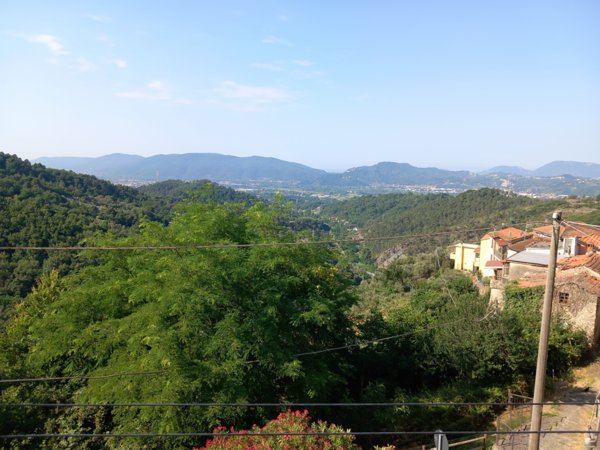 appartamento in vendita a Sarzana in zona Falcinello