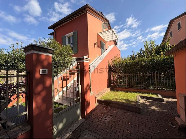 appartamento in vendita a Sarzana in zona San Lazzaro