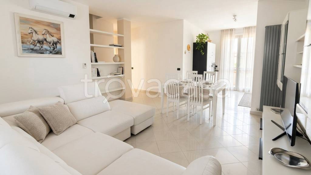 appartamento in vendita a Sarzana
