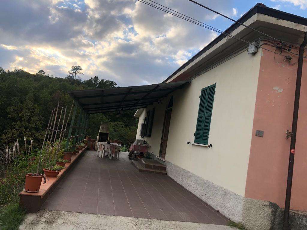 appartamento in vendita a Sarzana in zona Falcinello