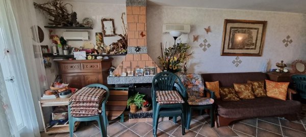 appartamento in vendita a Sarzana in zona Falcinello