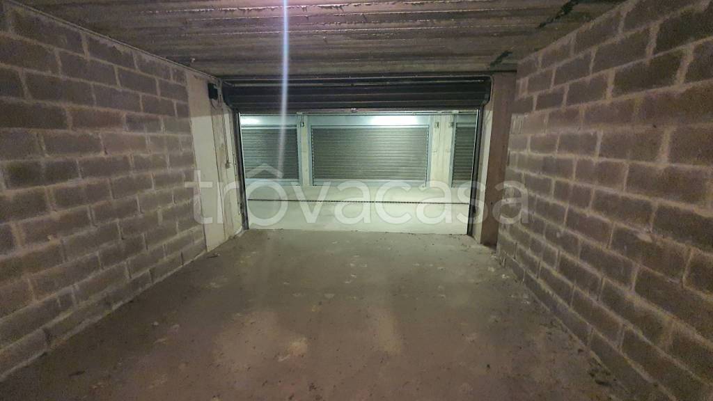 box auto in vendita a Sarzana