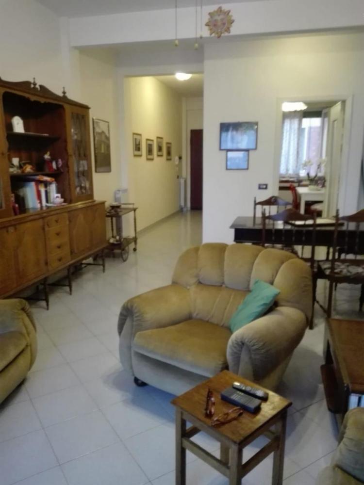 appartamento in vendita a Sarzana in zona Marinella di Sarzana