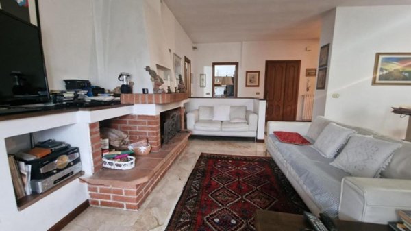 casa indipendente in vendita a Sarzana in zona San Lazzaro