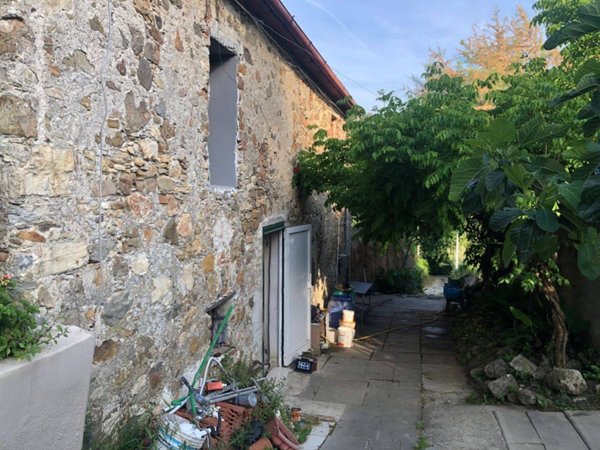 appartamento in vendita a Sarzana in zona Falcinello