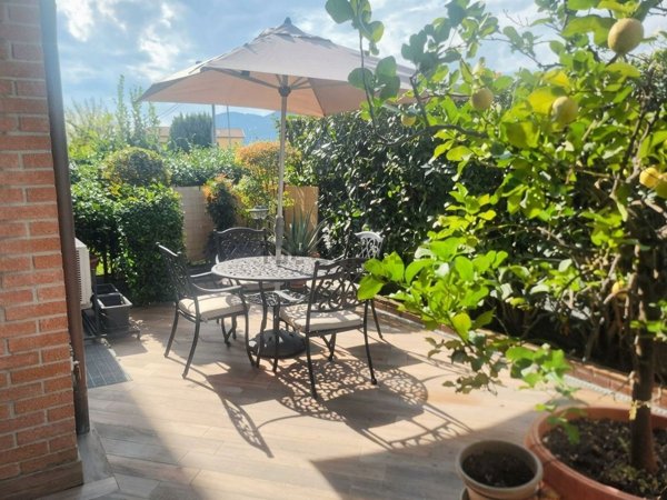 appartamento in vendita a Sarzana