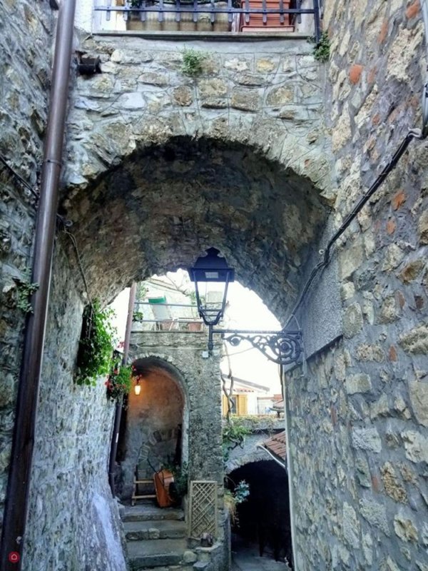 appartamento in vendita a Sesta Godano in zona Godano