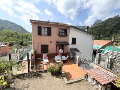 appartamento in vendita a Sesta Godano