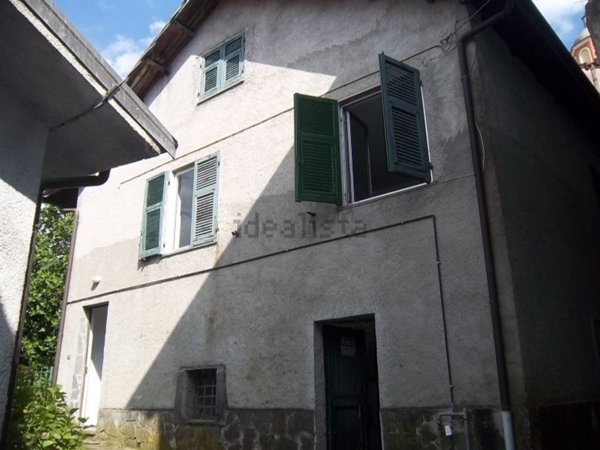 casa semindipendente in vendita a Sesta Godano in zona Pignona