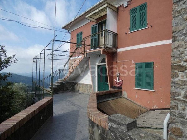casa indipendente in vendita a Sesta Godano in zona Antessio