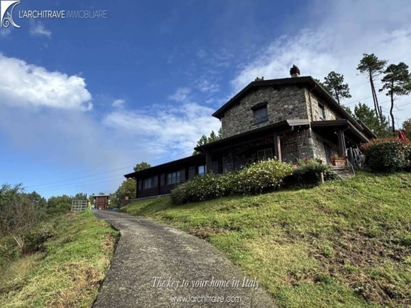 casa indipendente in vendita a Sesta Godano