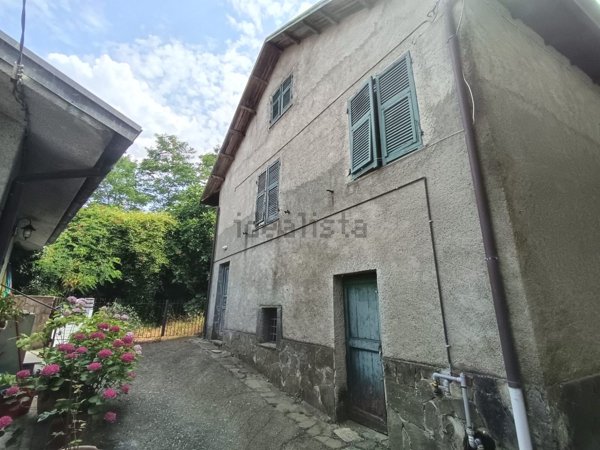 casa indipendente in vendita a Sesta Godano