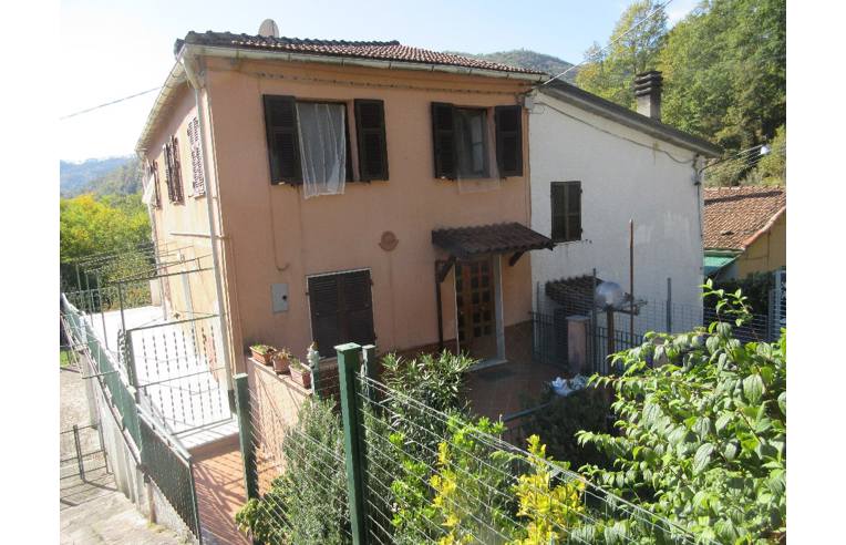 appartamento in vendita a Sesta Godano