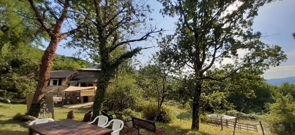 pentavano in vendita a Sesta Godano