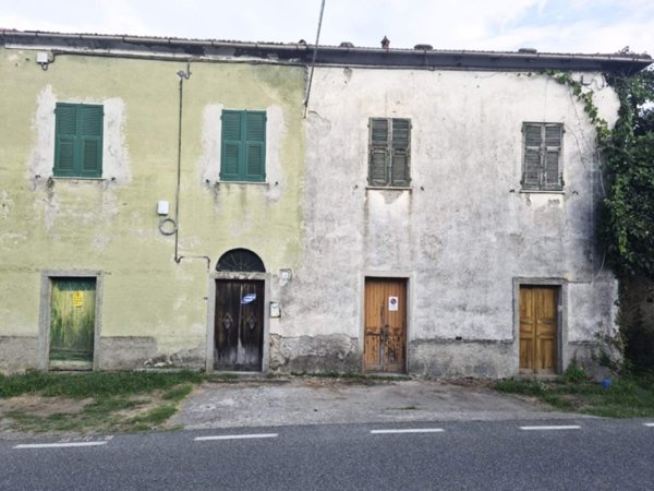 casa indipendente in vendita ad Edolo in zona Vico