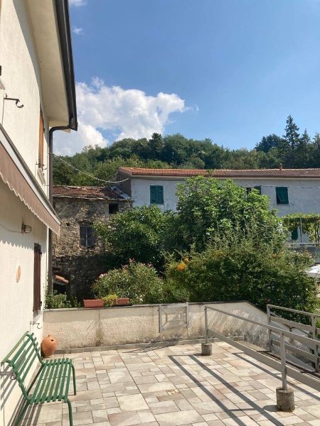 appartamento in vendita a Sesta Godano