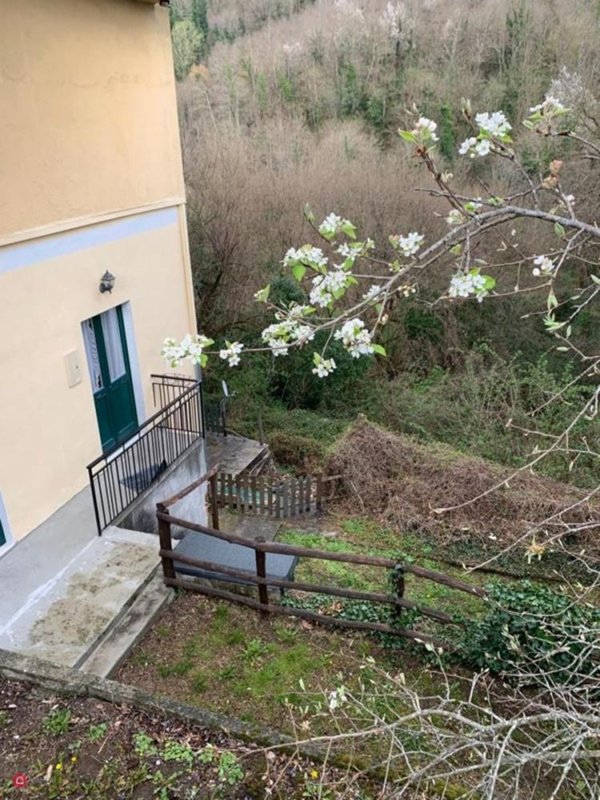 casa indipendente in vendita a Sesta Godano