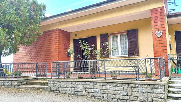 appartamento in vendita a Sesta Godano in zona Rio