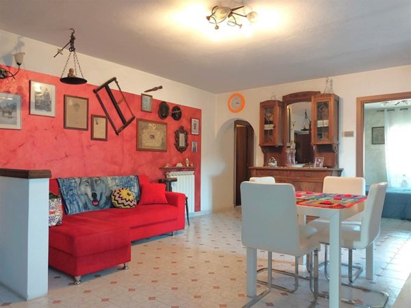 appartamento in vendita a Sesta Godano in zona Godano