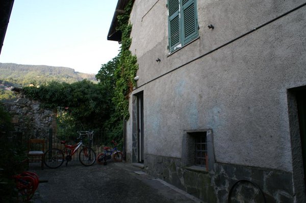 casa indipendente in vendita a Sesta Godano in zona Pignona