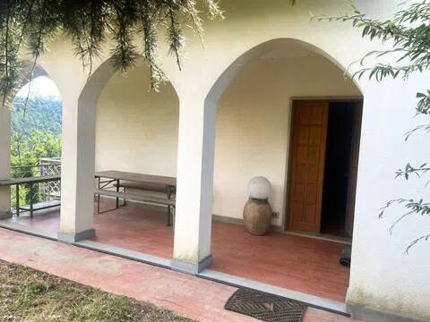 casa indipendente in vendita a Sesta Godano in zona Bergassana