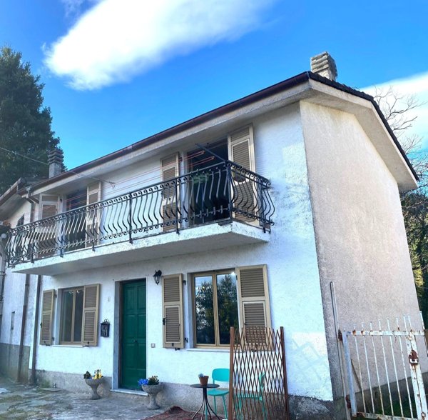 quadrivano in vendita a Sesta Godano