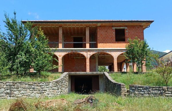 casa indipendente in vendita a Sesta Godano