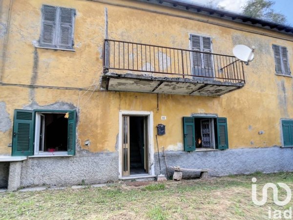 casa indipendente in vendita a Varese Ligure