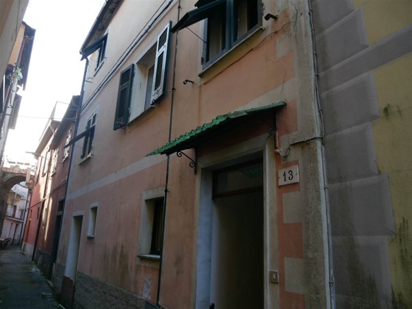 casa semindipendente in vendita a Varese Ligure in zona San Pietro Vara