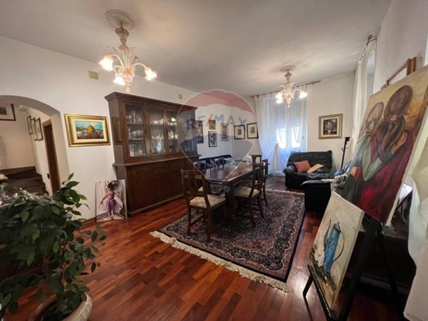 appartamento in vendita a Varese Ligure