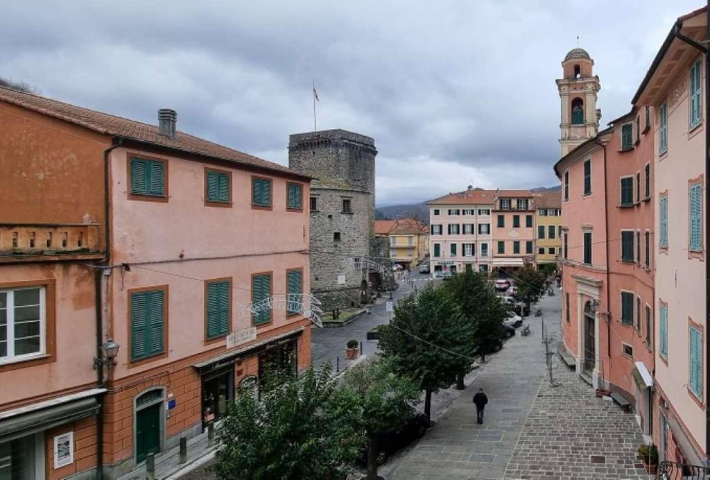 appartamento in vendita a Varese Ligure