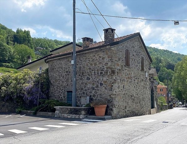 appartamento in vendita a Varese Ligure