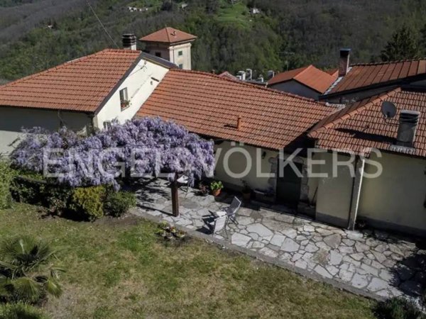 casa indipendente in vendita a Varese Ligure in zona Comuneglia