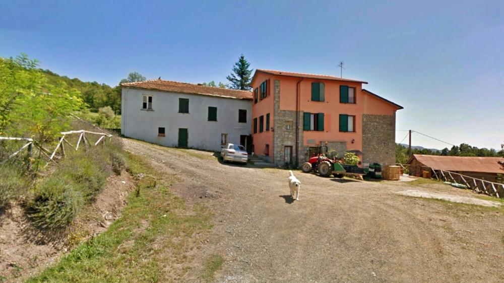 locale di sgombero in vendita a Varese Ligure