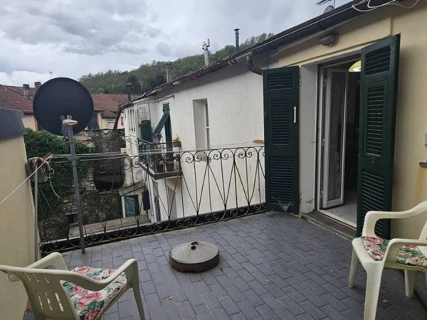 appartamento in vendita a Varese Ligure