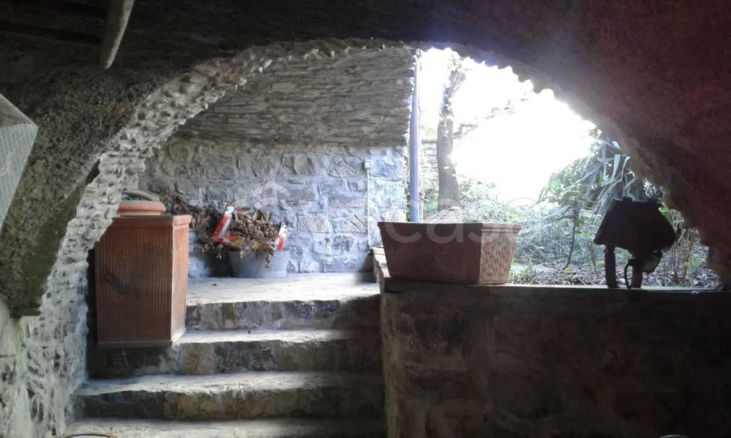 casa indipendente in vendita a Varese Ligure