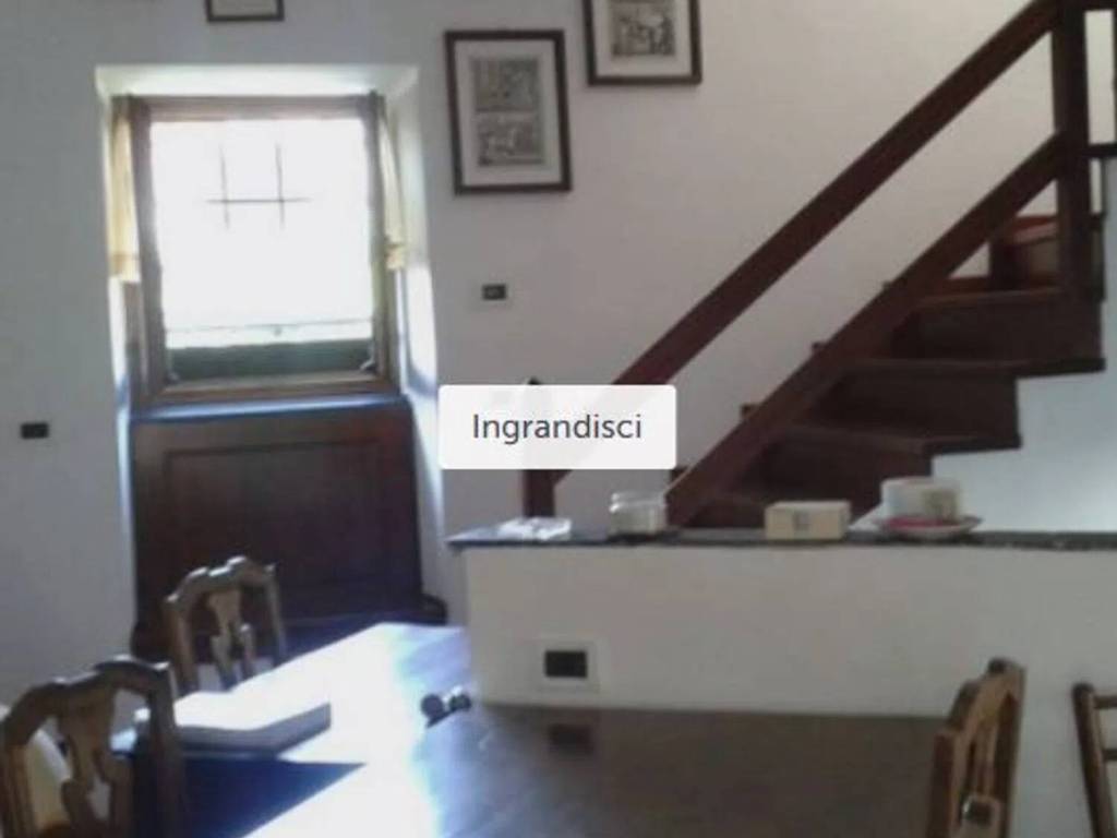casa indipendente in vendita a Varese Ligure