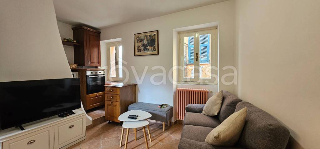 casa indipendente in vendita a Varese Ligure