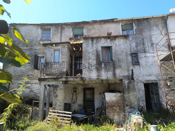 appartamento in vendita a Varese Ligure in zona San Pietro Vara