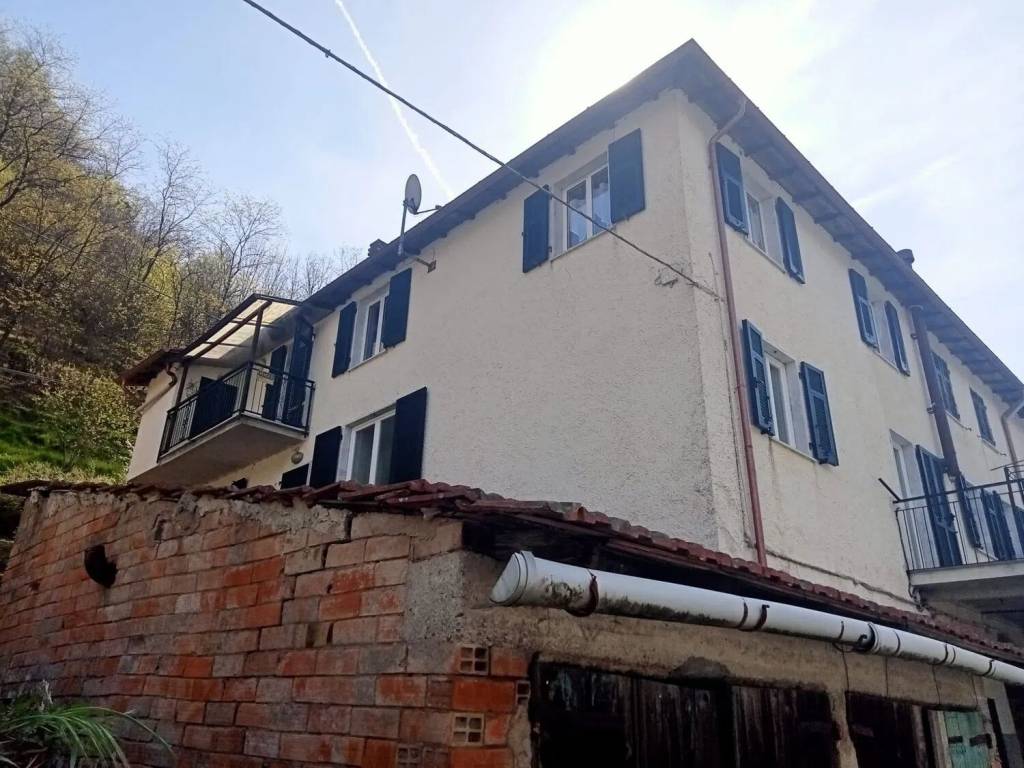 appartamento in vendita a Varese Ligure in zona San Pietro Vara