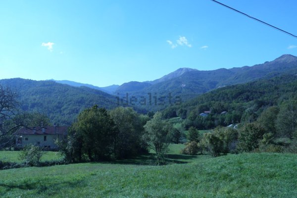 appartamento in vendita a Varese Ligure