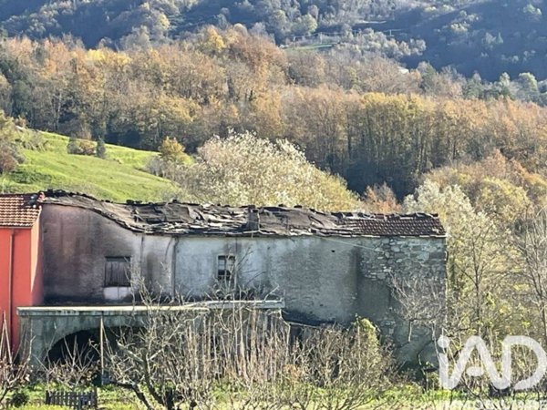 casa indipendente in vendita a Varese Ligure in zona San Pietro Vara