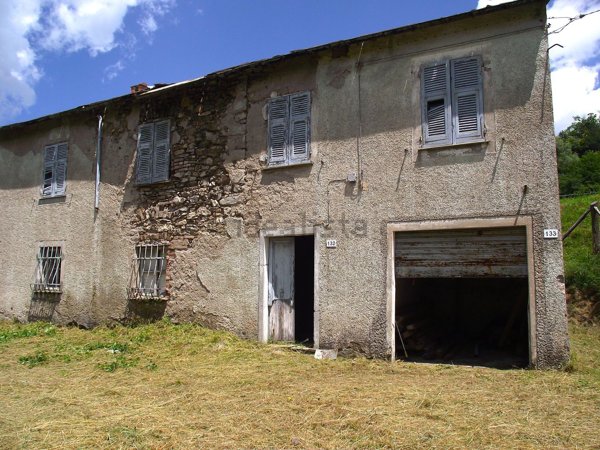 casa indipendente in vendita a Varese Ligure in zona Scurtabò