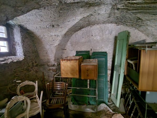 appartamento in vendita a Varese Ligure