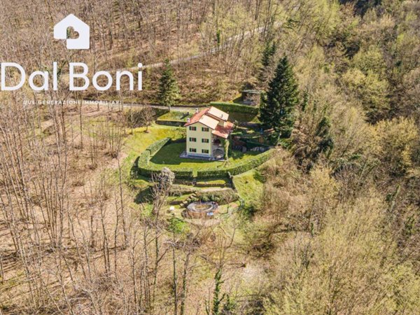 casa indipendente in vendita a Varese Ligure in zona Valletti