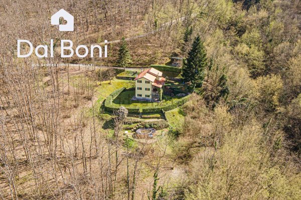 casa indipendente in vendita a Varese Ligure in zona Valletti