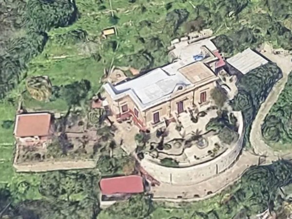 casa indipendente in vendita a Varese Ligure